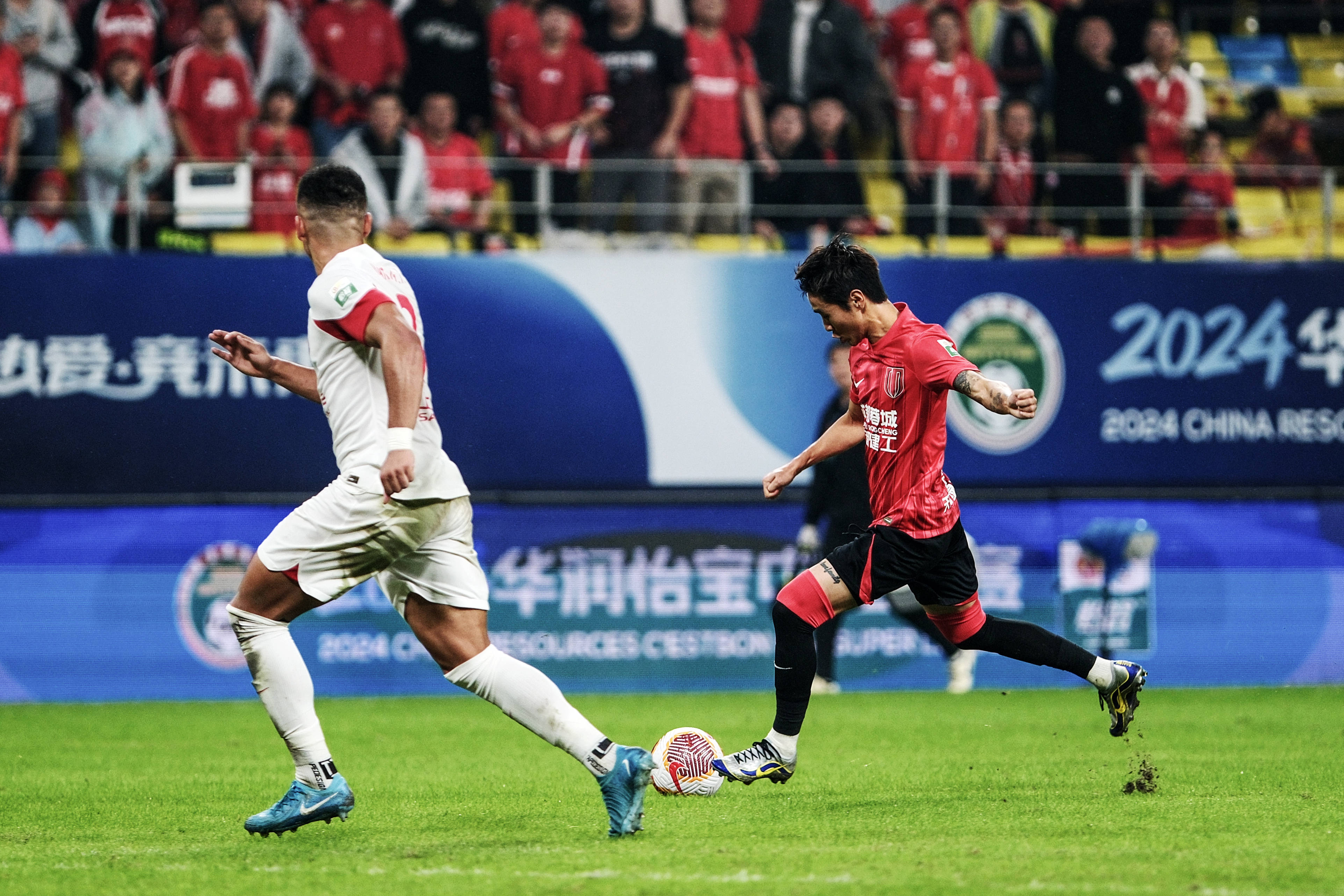 上海申花今夜再遭质疑，志在法国杯名次提升，引发热议，年轻球员得到机会的简单介绍-开云体育下载