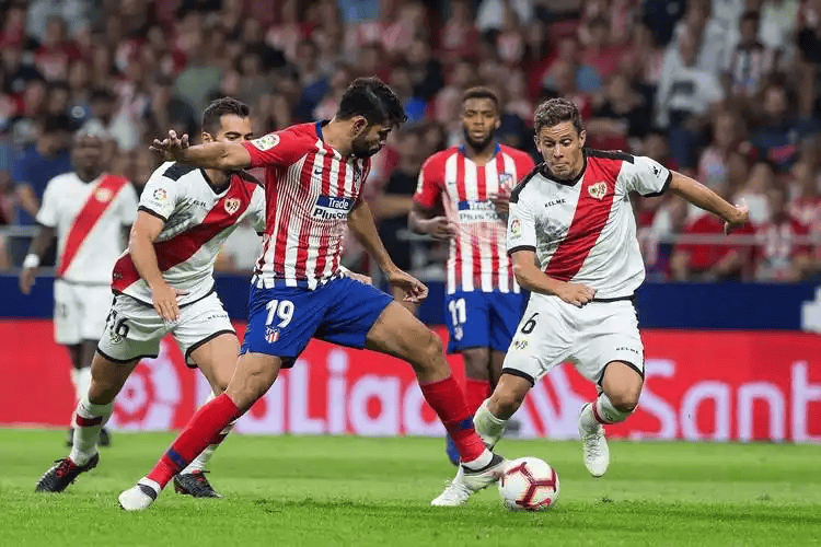 包含清晨国王杯焦点战，巴塞罗那防线松动，媒体盛赞，医务组通报恢复的词条-kaiyun